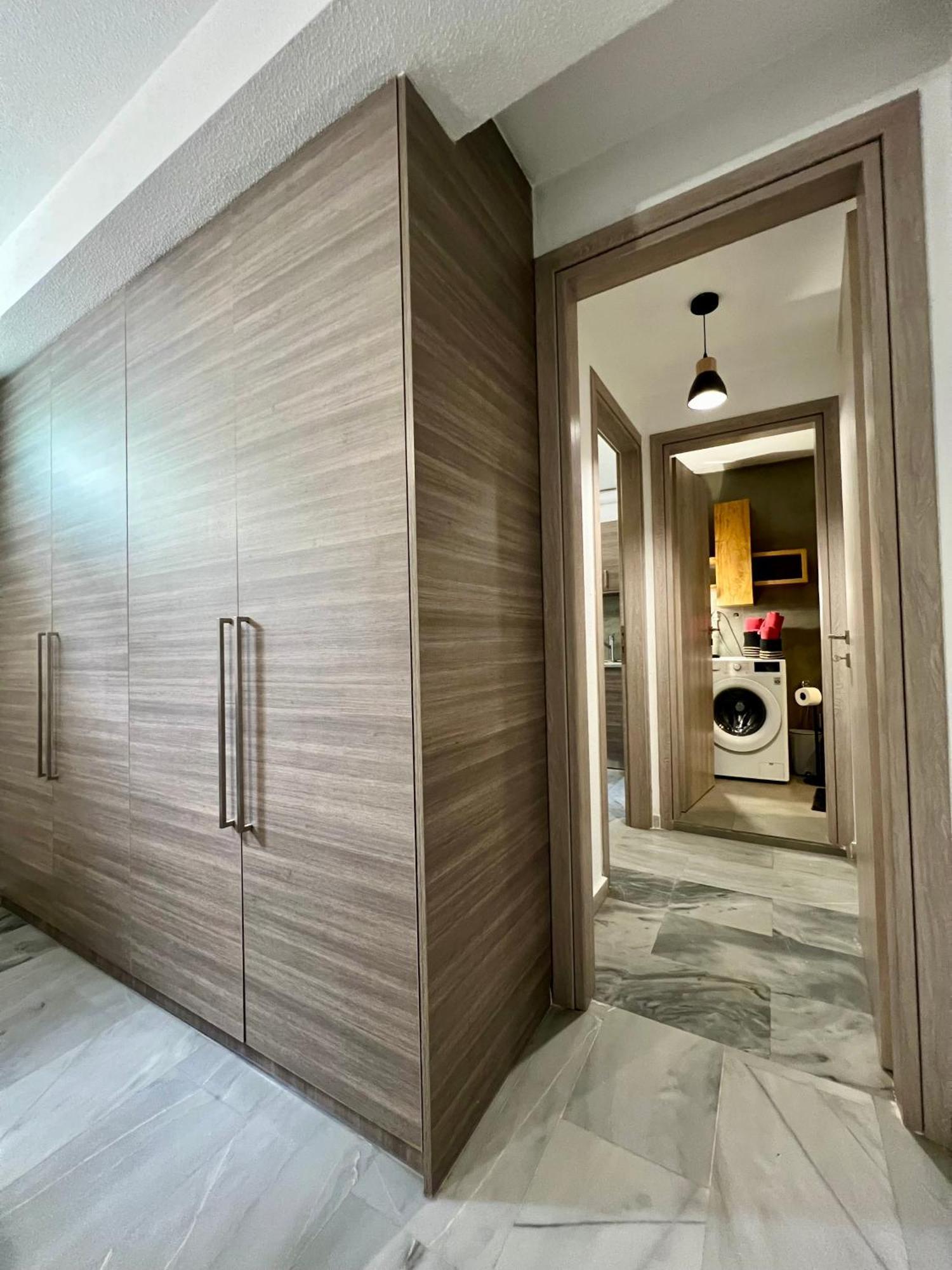 New At Athenian Riviera Daire